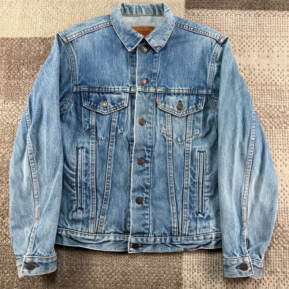 Vintage Levis 70500 02 10 Denim Trucker Jacket Blue Made in France Size 36 Mens